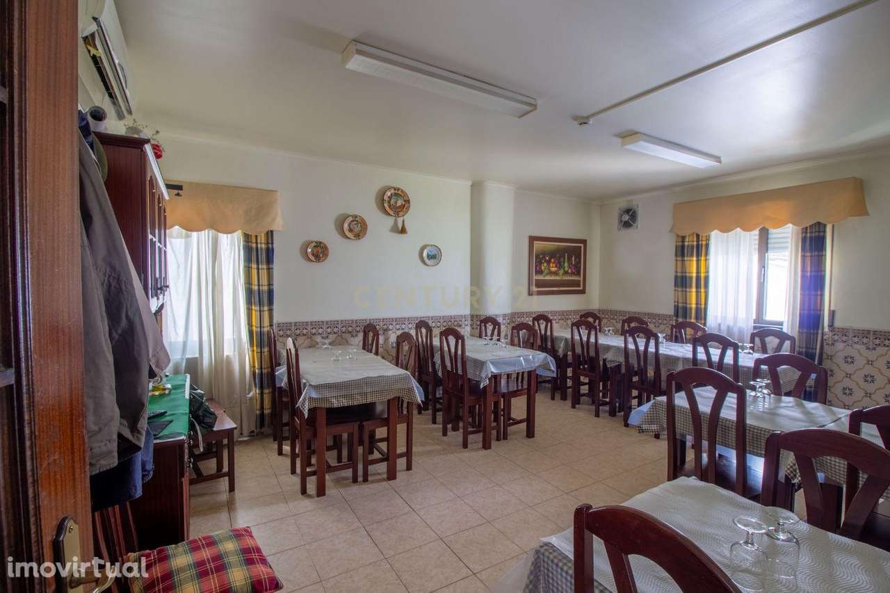 SNACK BAR COM LICENÇA JOGOS SANTA CASA - Grande imagem: 3/33