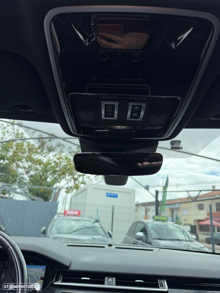 Land Rover Range Rover Velar 2.0 D R-Dynamic - 11