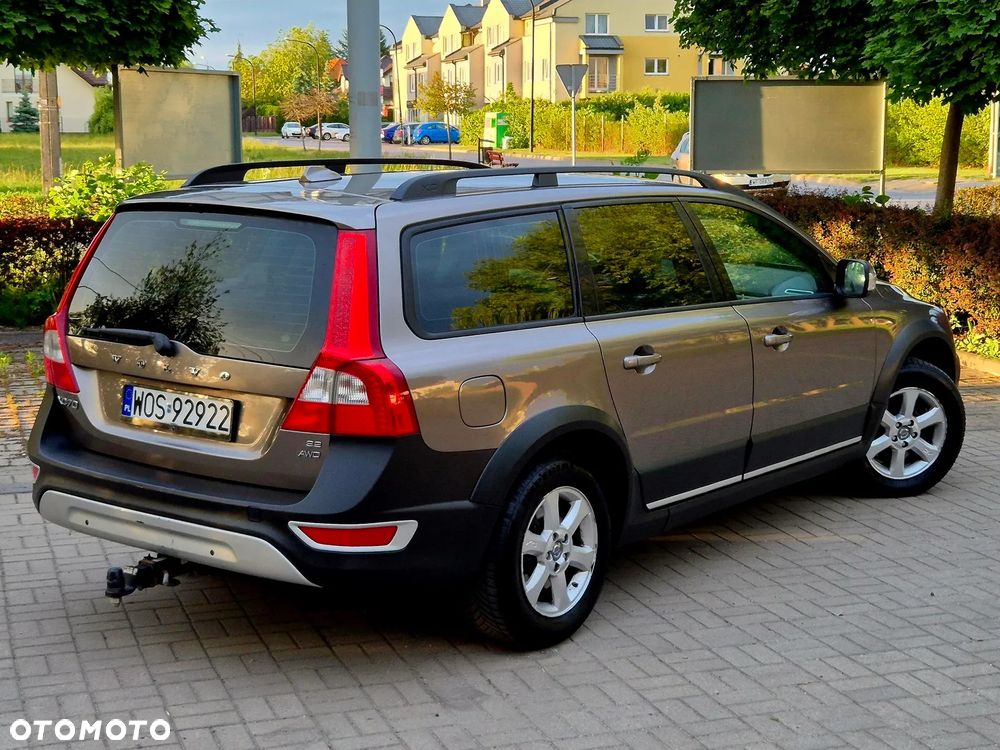 Volvo XC 70 3.2 AWD Momentum - 10