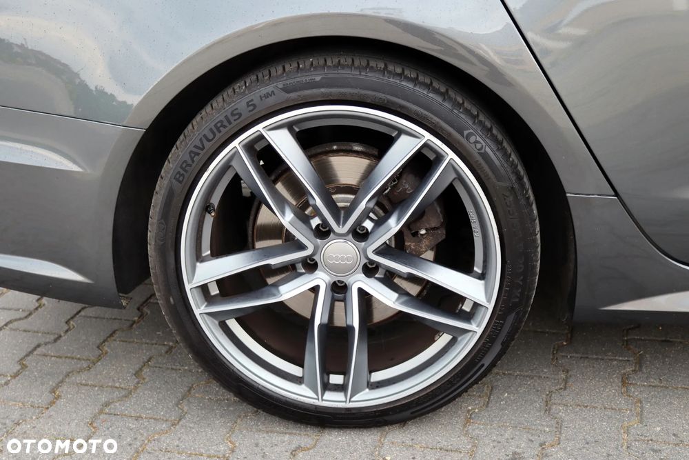 Audi A6 Avant 3.0 TDI quattro S tronic - 37