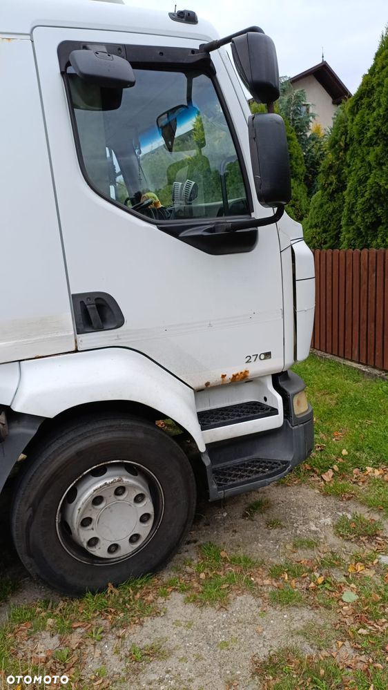 Renault Midlum