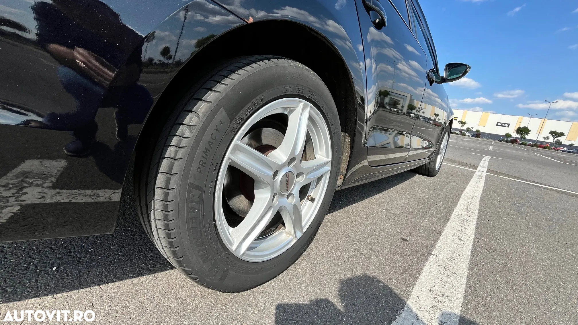 Volkswagen Jetta 1.6 TDI DPF Trendline - 6