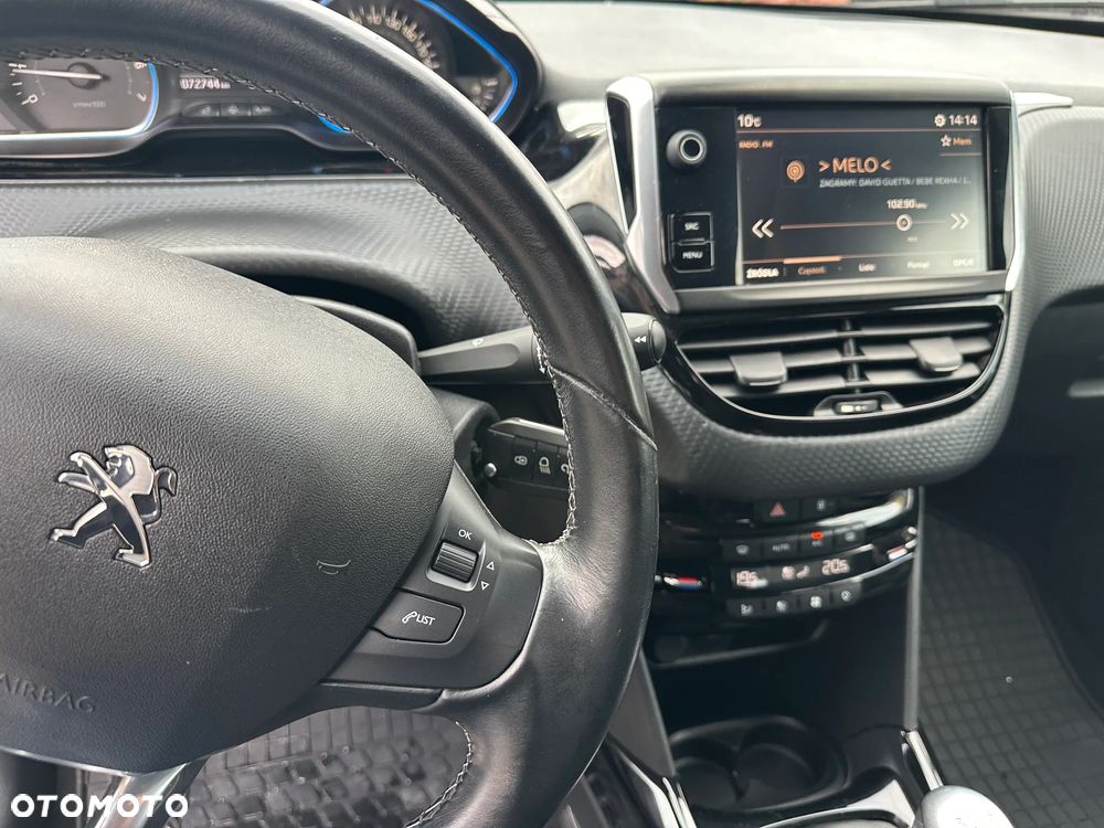 Peugeot 2008 - 10