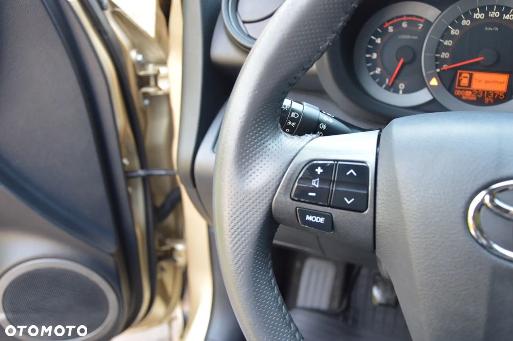 Toyota RAV4 2.2 D-CAT Sol 180 - 29