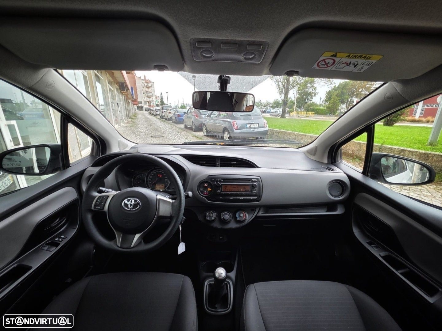 Toyota Yaris 1.0 VVT-i Comfort+P.Style - 5
