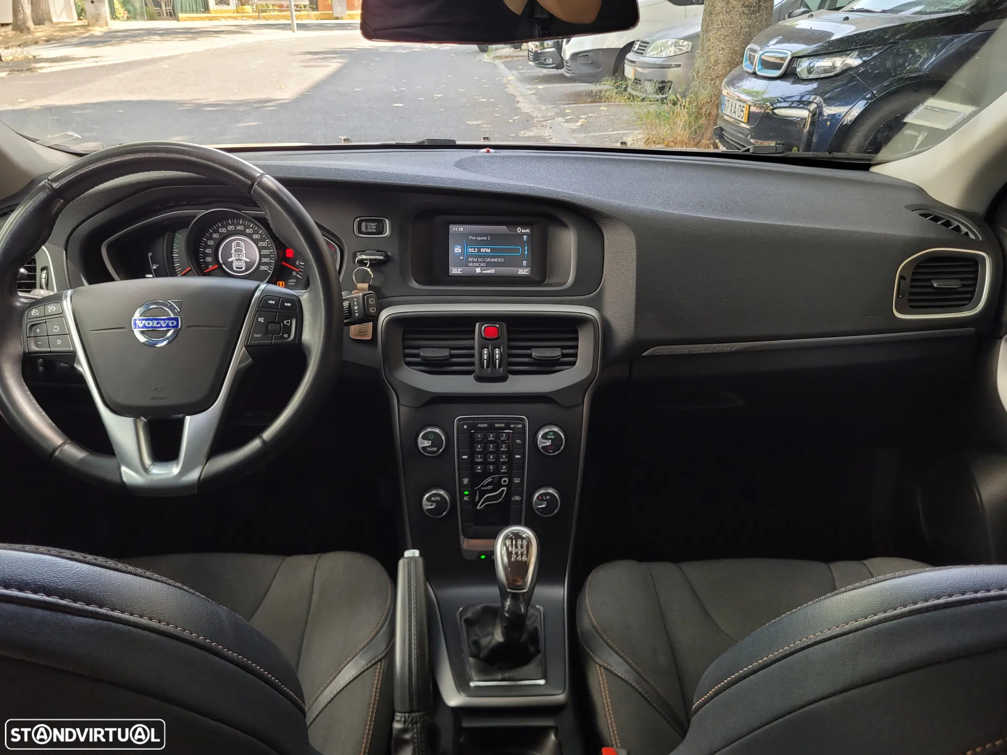 Volvo V40 Cross Country 1.6 D2 VOR - 24