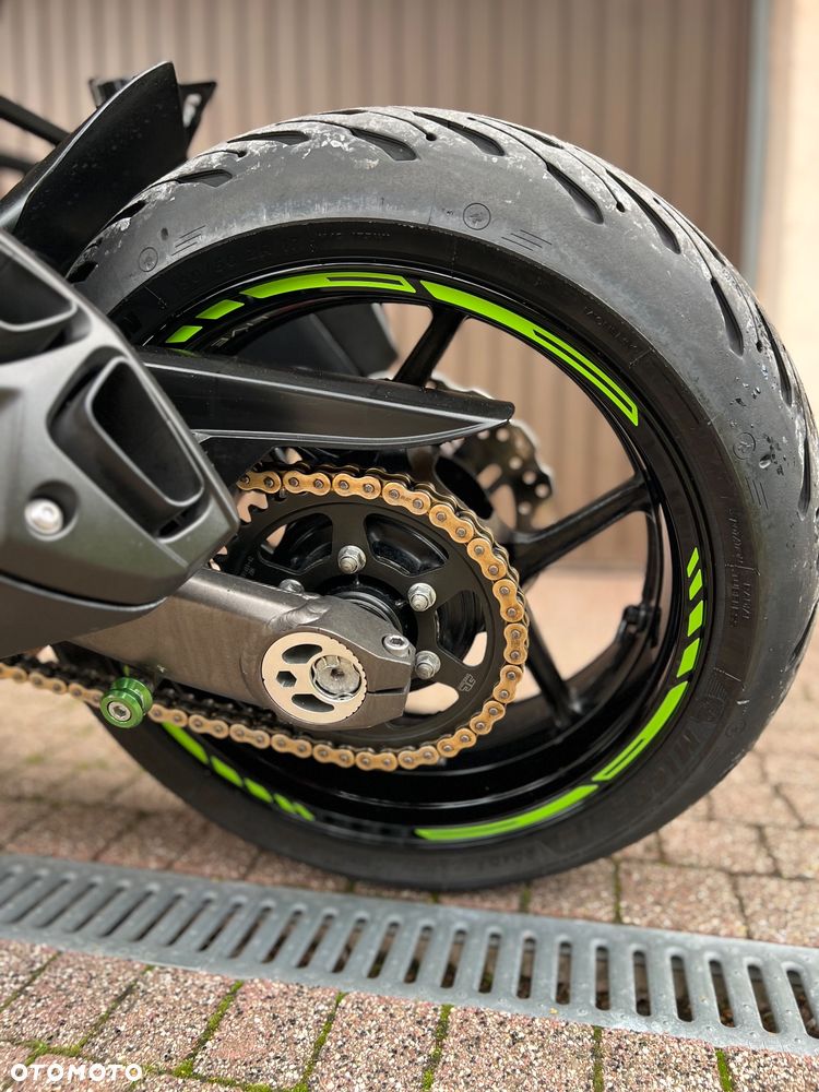 Kawasaki Ninja 1000 SX - 26