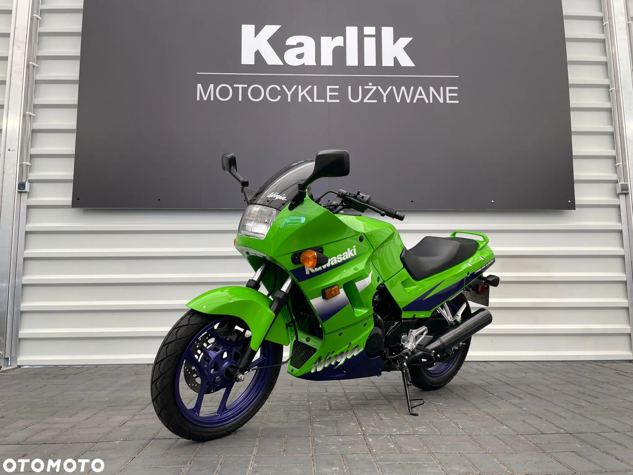 Kawasaki GPX - 8