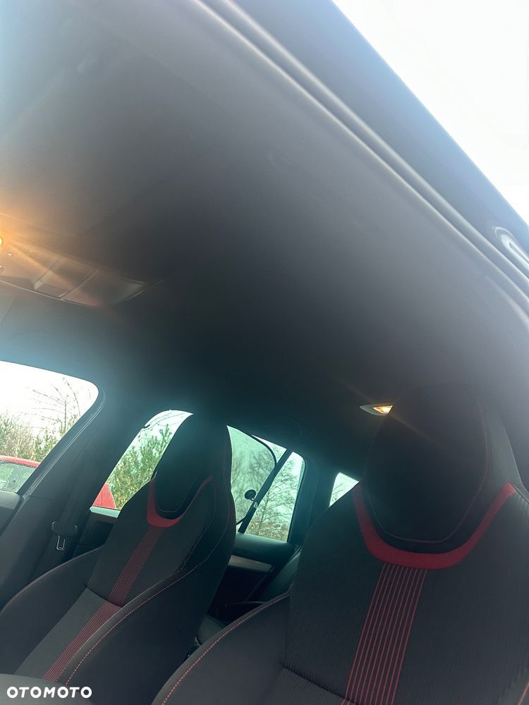 Skoda Octavia 1.6 TDI Ambition DSG - 24