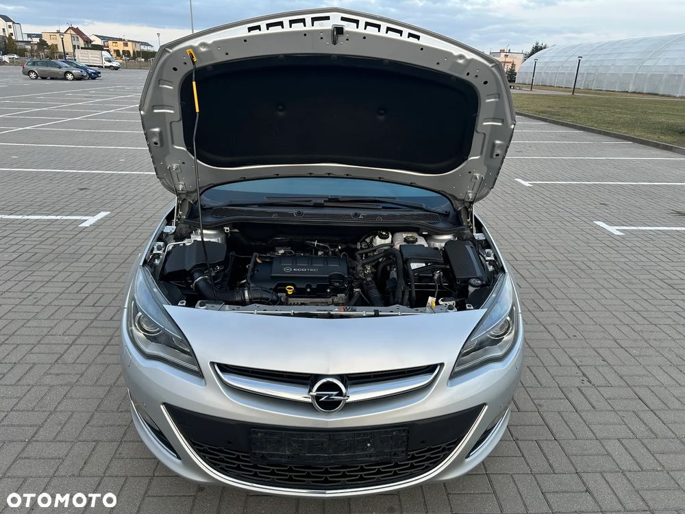 Opel Astra 1.4 Turbo - 27