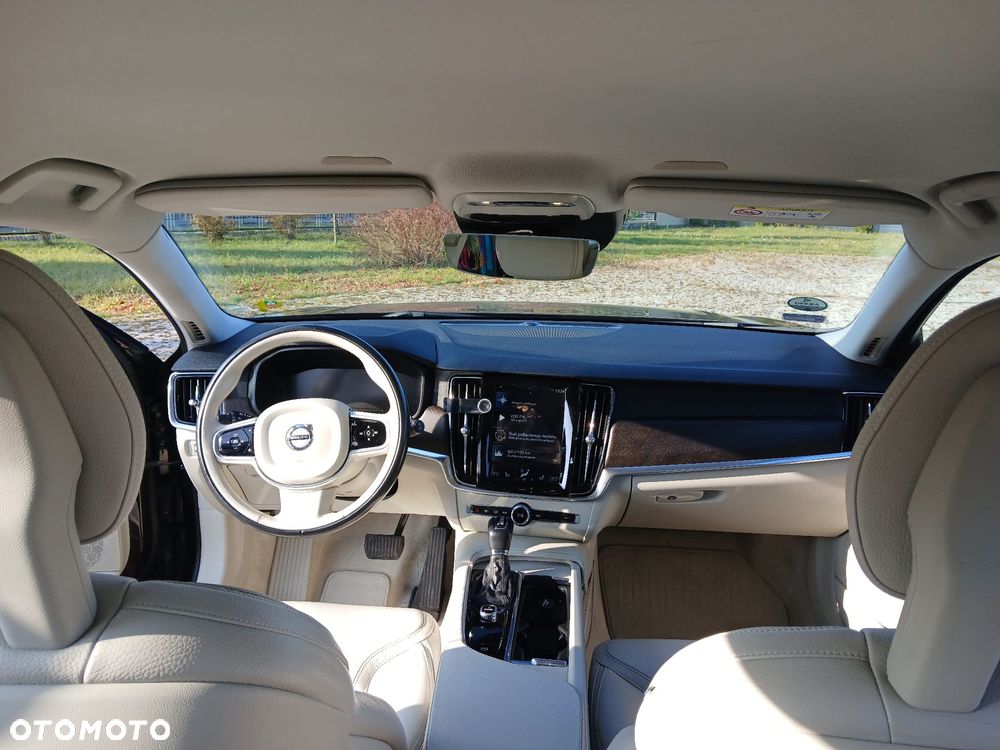 Volvo V90 Cross Country D4 AWD - 13