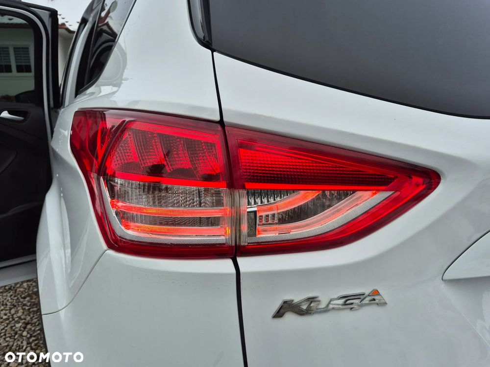 Ford Kuga 2.0 TDCi 2x4 SYNC - 8