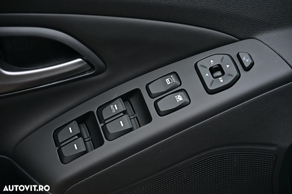 Hyundai ix35 2.0 CRDI 4WD Style - 18