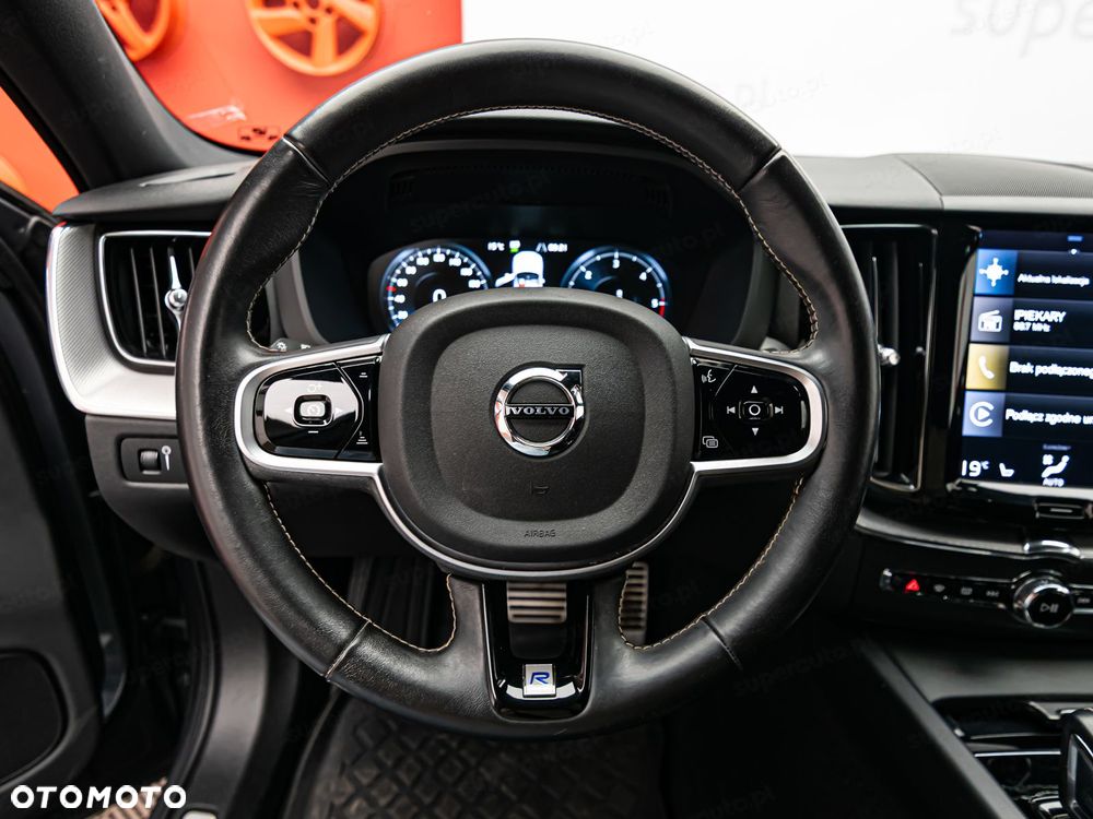 Volvo XC 60 B4 D AWD R-Design - 13