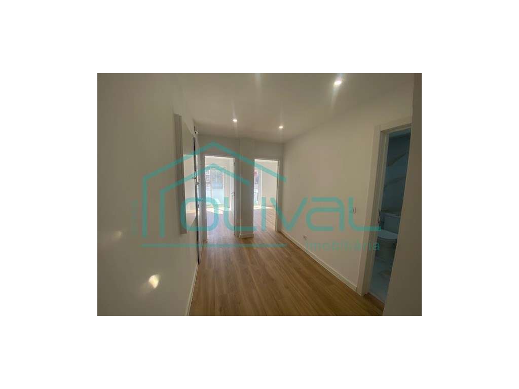 Apartamento T3 à venda na Rua de São Tomé e Príncipe - Grande imagem: 4/15