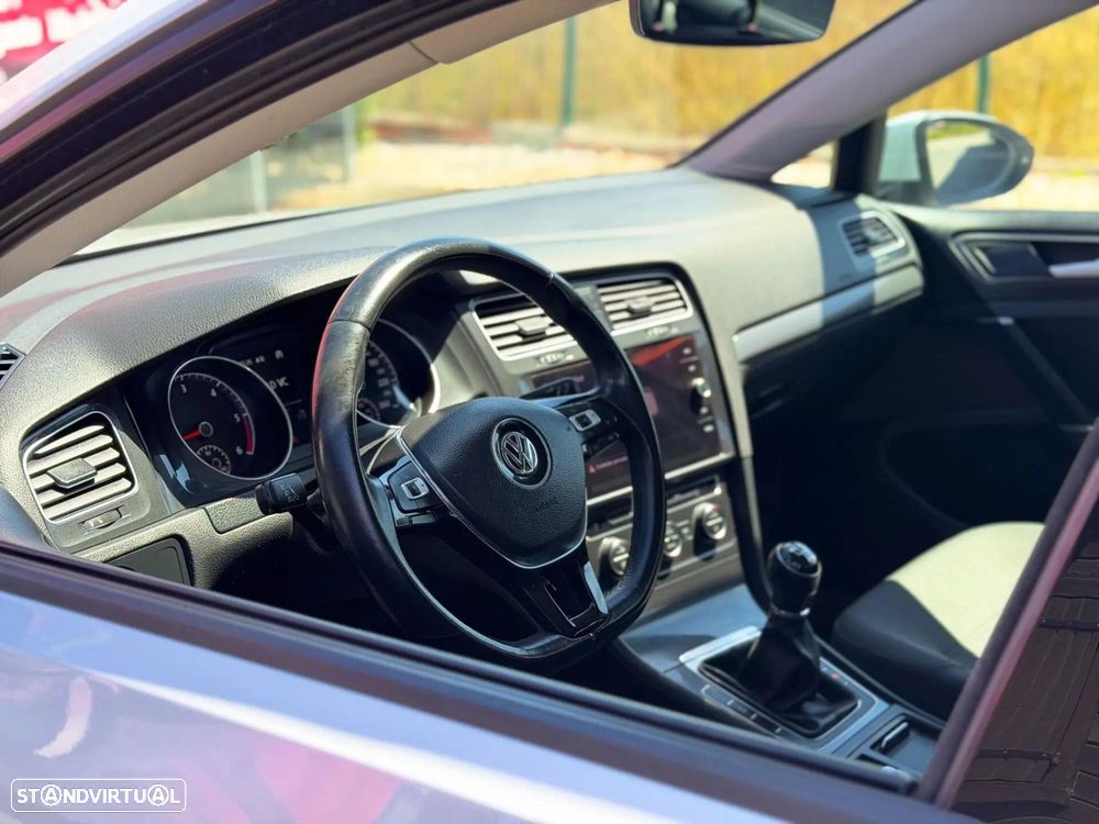 VW Golf 1.6 TDI Confortline - 3