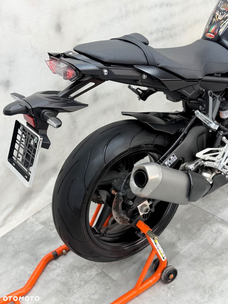 Yamaha MT - 4