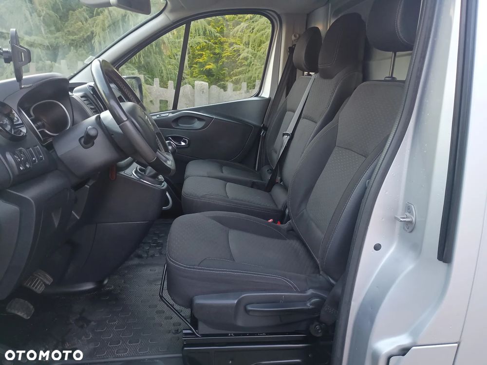 Opel Vivaro - 29