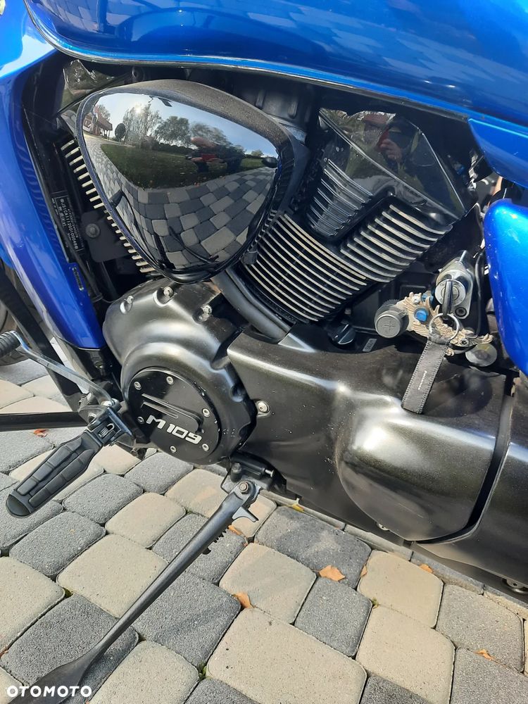 Suzuki Intruder - 7