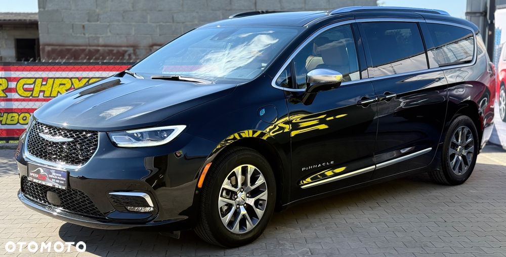 Chrysler Pacifica - 8