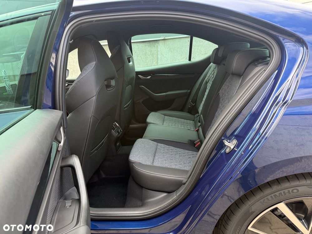Skoda Octavia 1.5 TSI mHEV Sportline DSG - 12