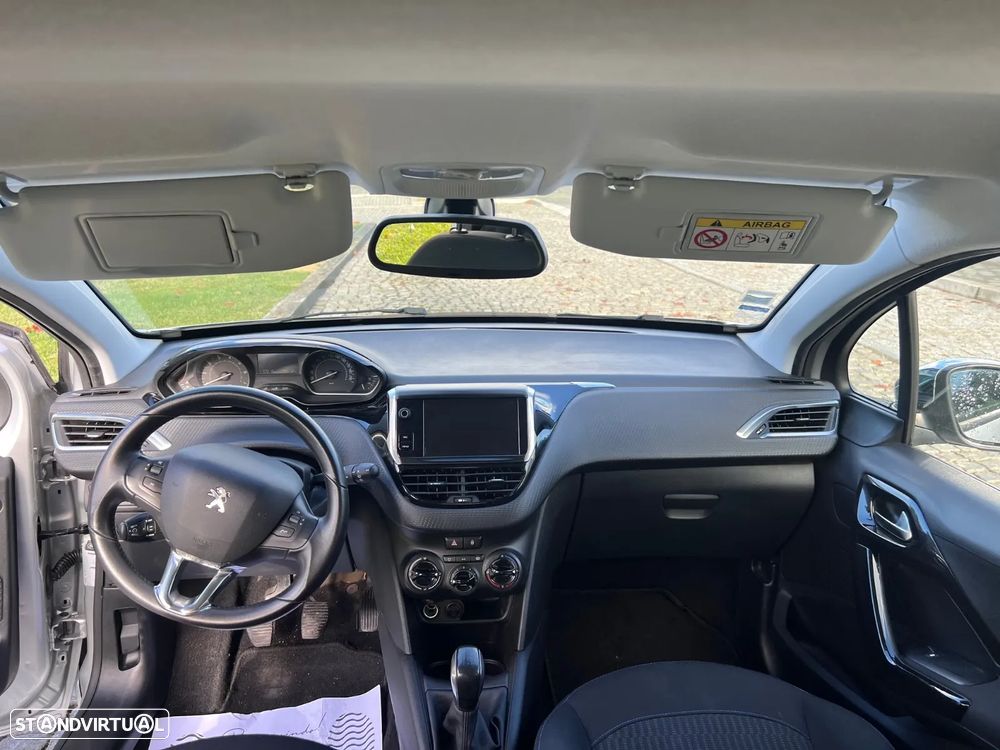 Peugeot 208 1.2 PureTech Active - 9