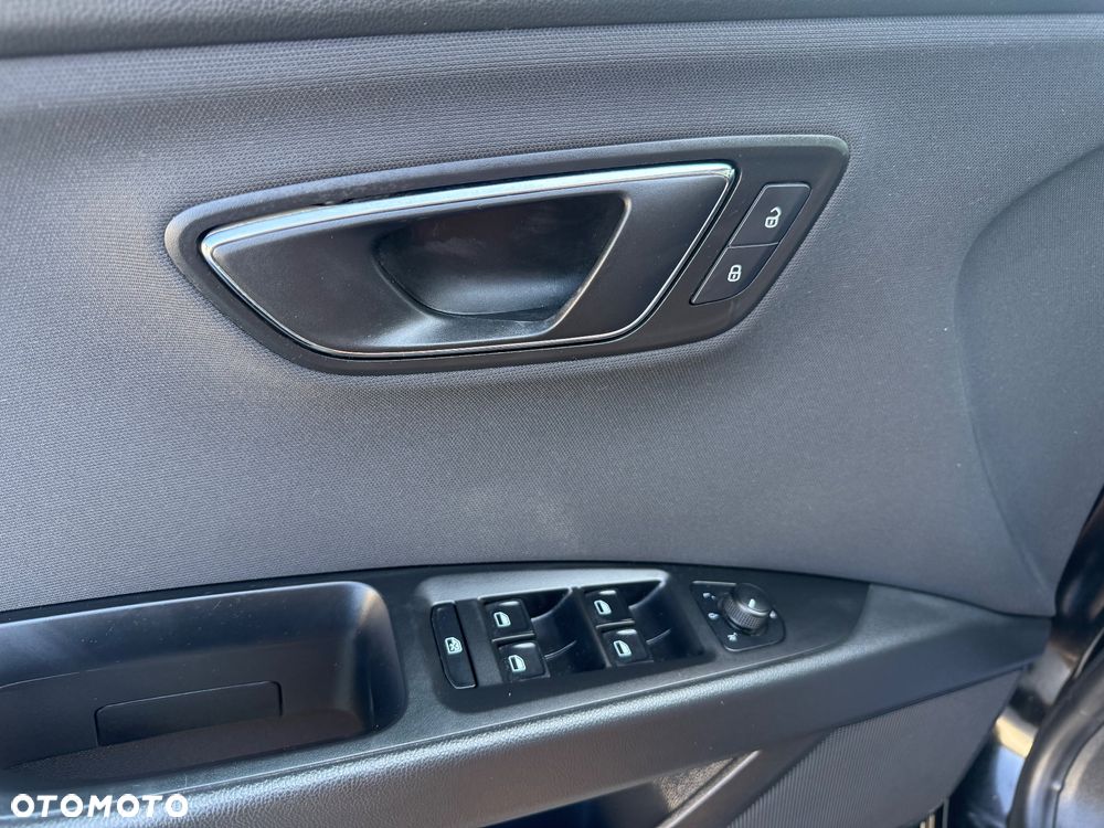 Seat Leon 2.0 TDI DPF Start&Stop Style - 28