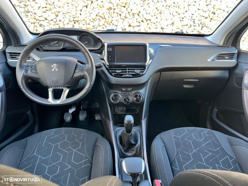 Peugeot 2008 PureTech 110 Stop&Start Style - 4