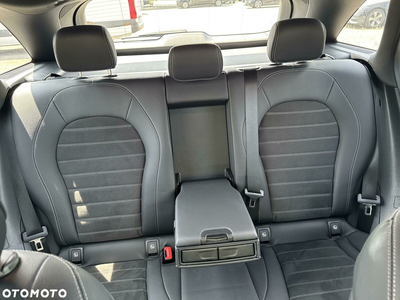 Mercedes-Benz GLC - 22