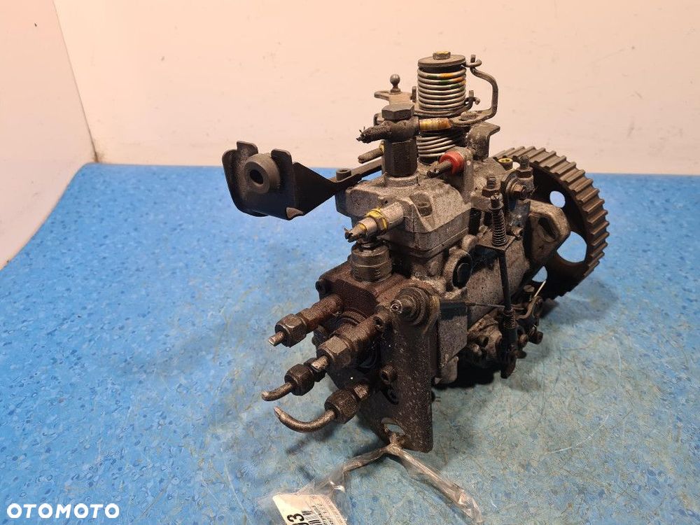 VOLKSWAGEN PASSAT B3 1.9 D POMPA WTRYSKOWA 028130107 - 6