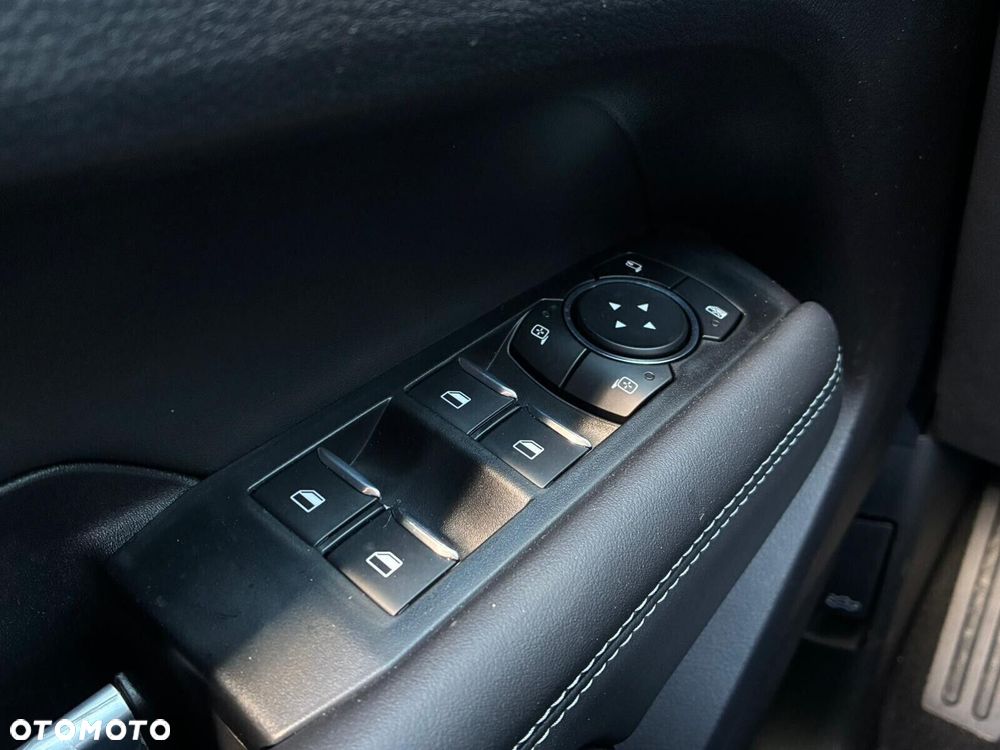Volkswagen Amarok - 22