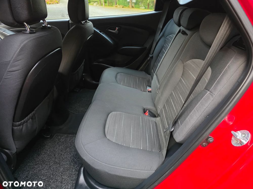 Hyundai ix35 1.6 2WD Fifa World Cup Edition - 16