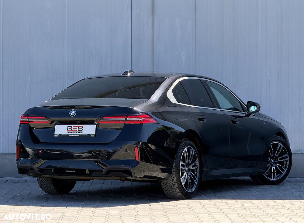 BMW Seria 5 520i AT MHEV - 7
