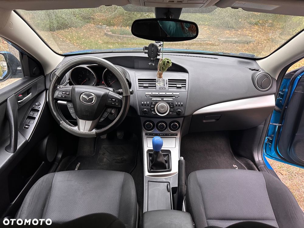 Mazda 3 1.6 90th Anniversary - 11