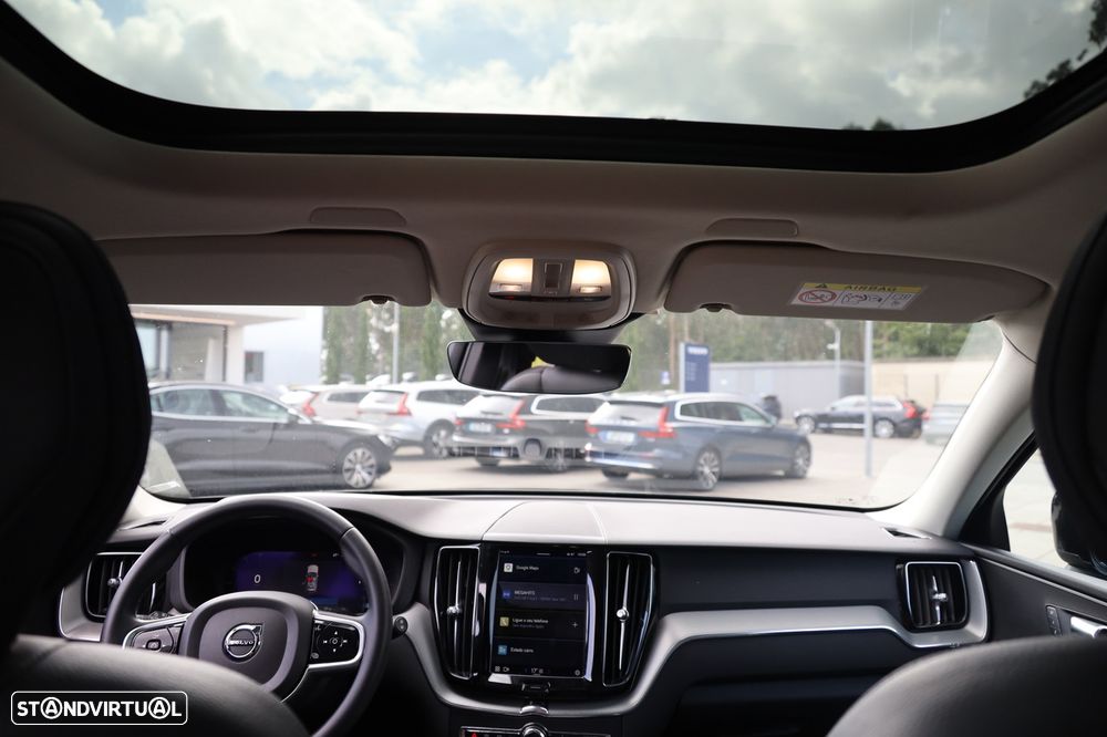 Volvo XC 60 2.0 B4 Plus Bright — fotografia 21