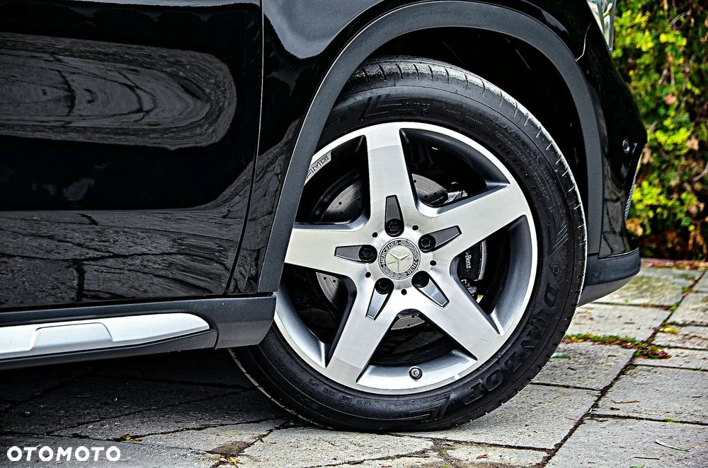 Mercedes-Benz GLA 180 7G-DCT AMG Line - 19
