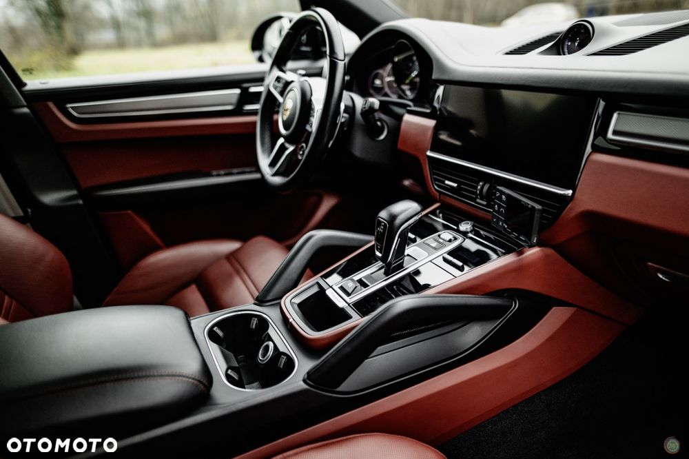 Porsche Cayenne E-Hybrid Platinum Edition - 25