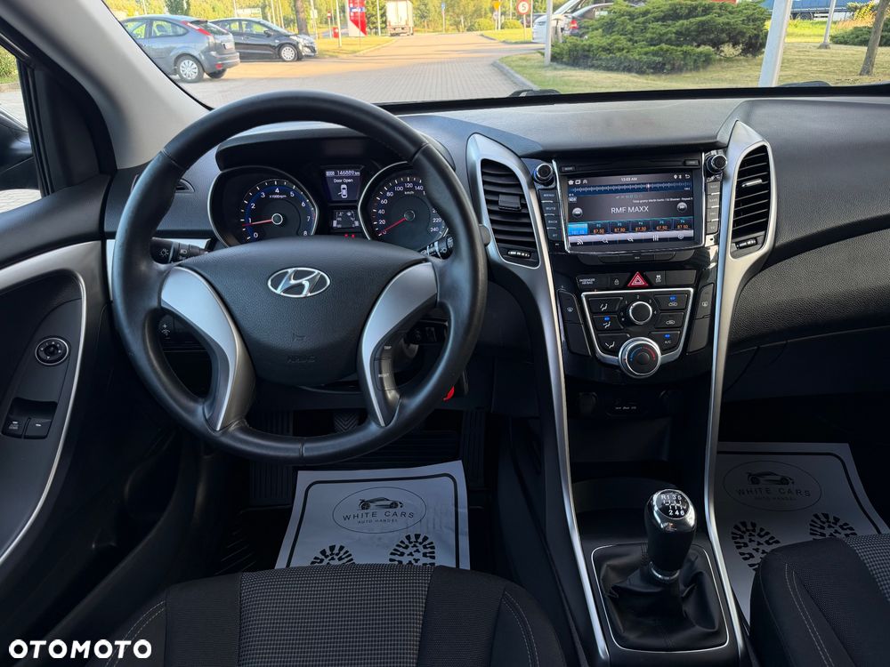 Hyundai i30 1.4 Fifa World Cup Edition - 35