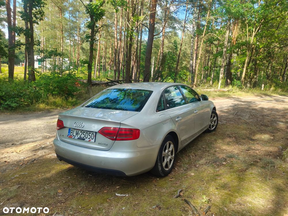 Audi A4 Limousine - 2