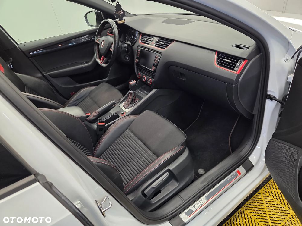 Skoda Octavia 2.0 TSI DSG RS 245 - 11