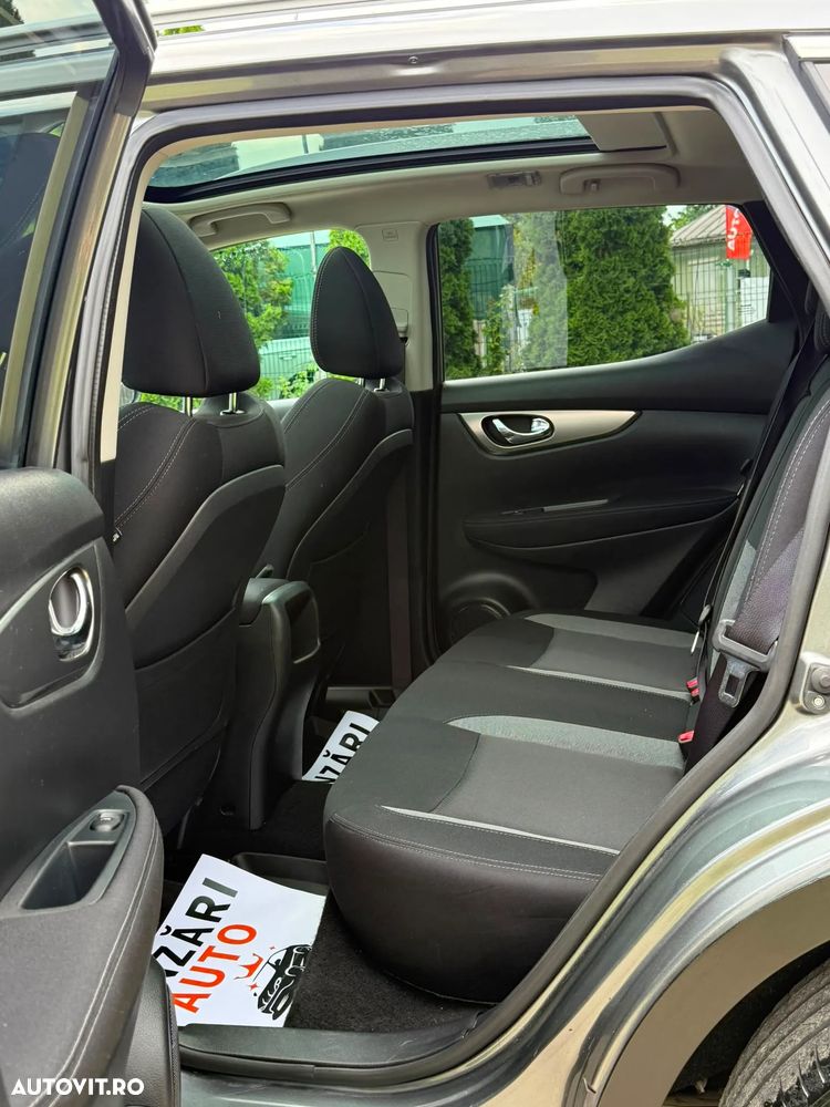 Nissan Qashqai 1.6 DCI N-Connecta - 9