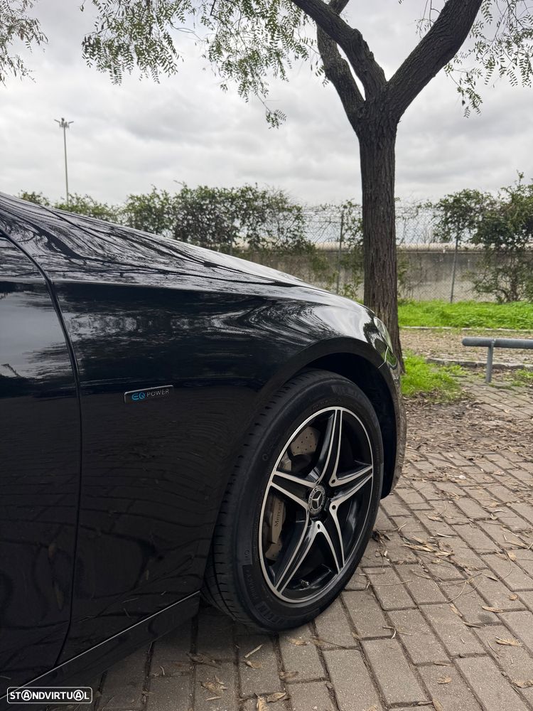 Mercedes-Benz E 300 de AMG Line - 4