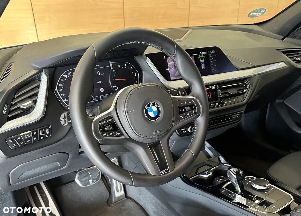 BMW Seria 1 118i M Sport - 11