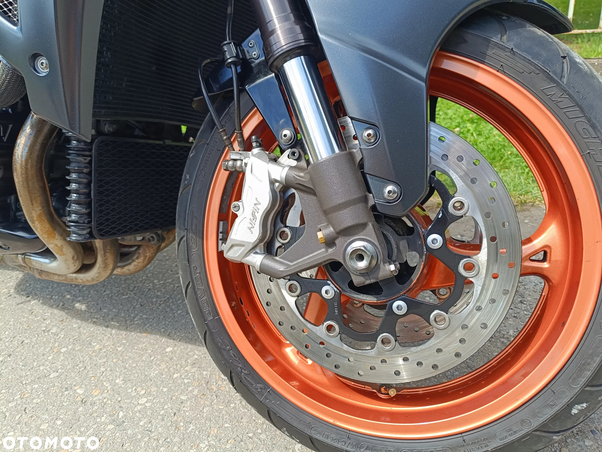 Suzuki GSX - 13