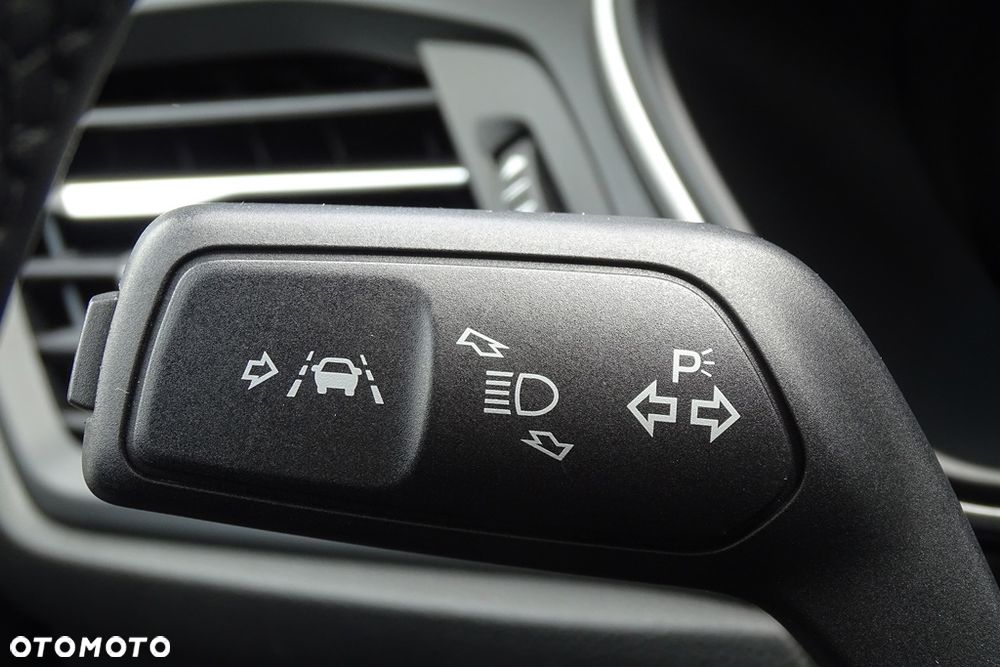 Ford Focus 1.5 EcoBlue STart-Stopp-System TITANIUM - 33