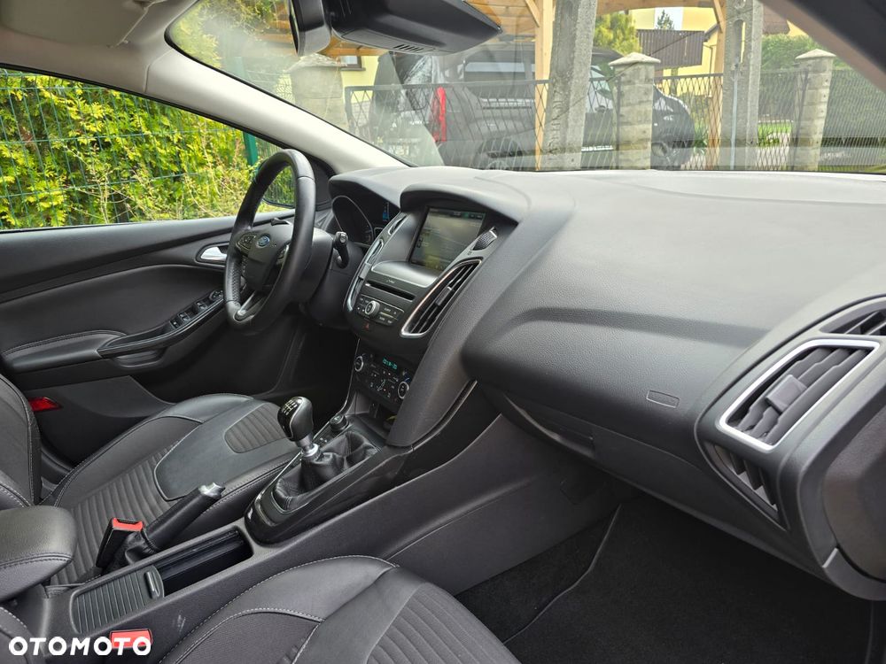 Ford Focus 1.0 EcoBoost Titanium - 40