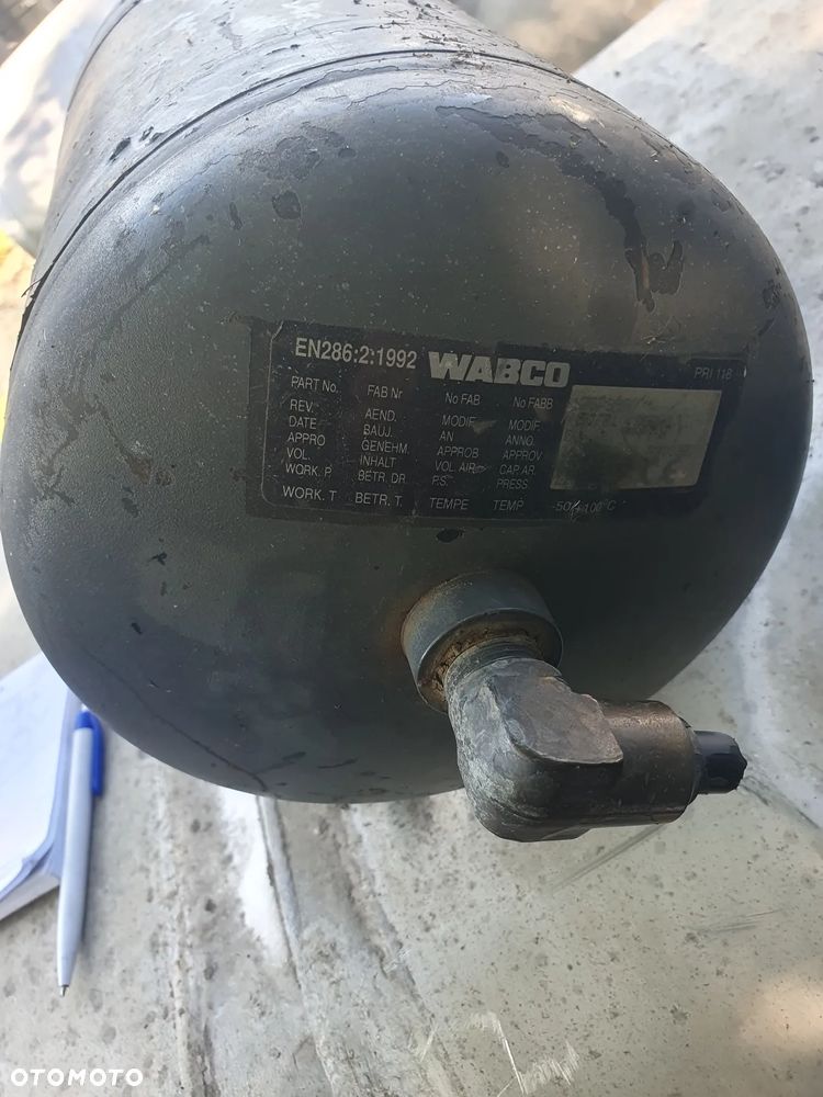 Zbiornik powietrza długość 35cm średnica 21 - 1