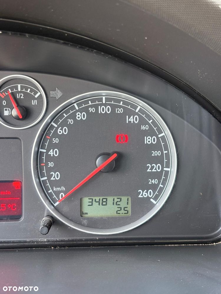 Volkswagen Sharan 1.8T Basis - 5