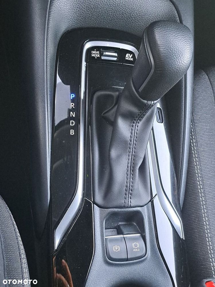 Toyota Corolla 1.8 Hybrid Style - 17