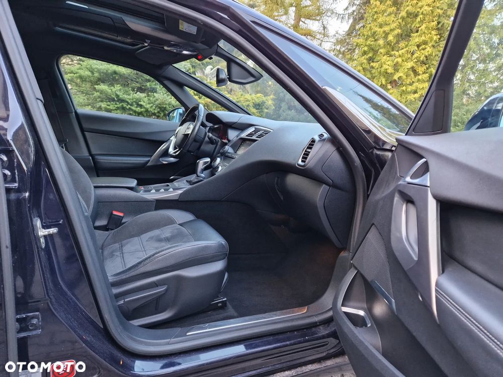 DS Automobiles DS 5 - 8